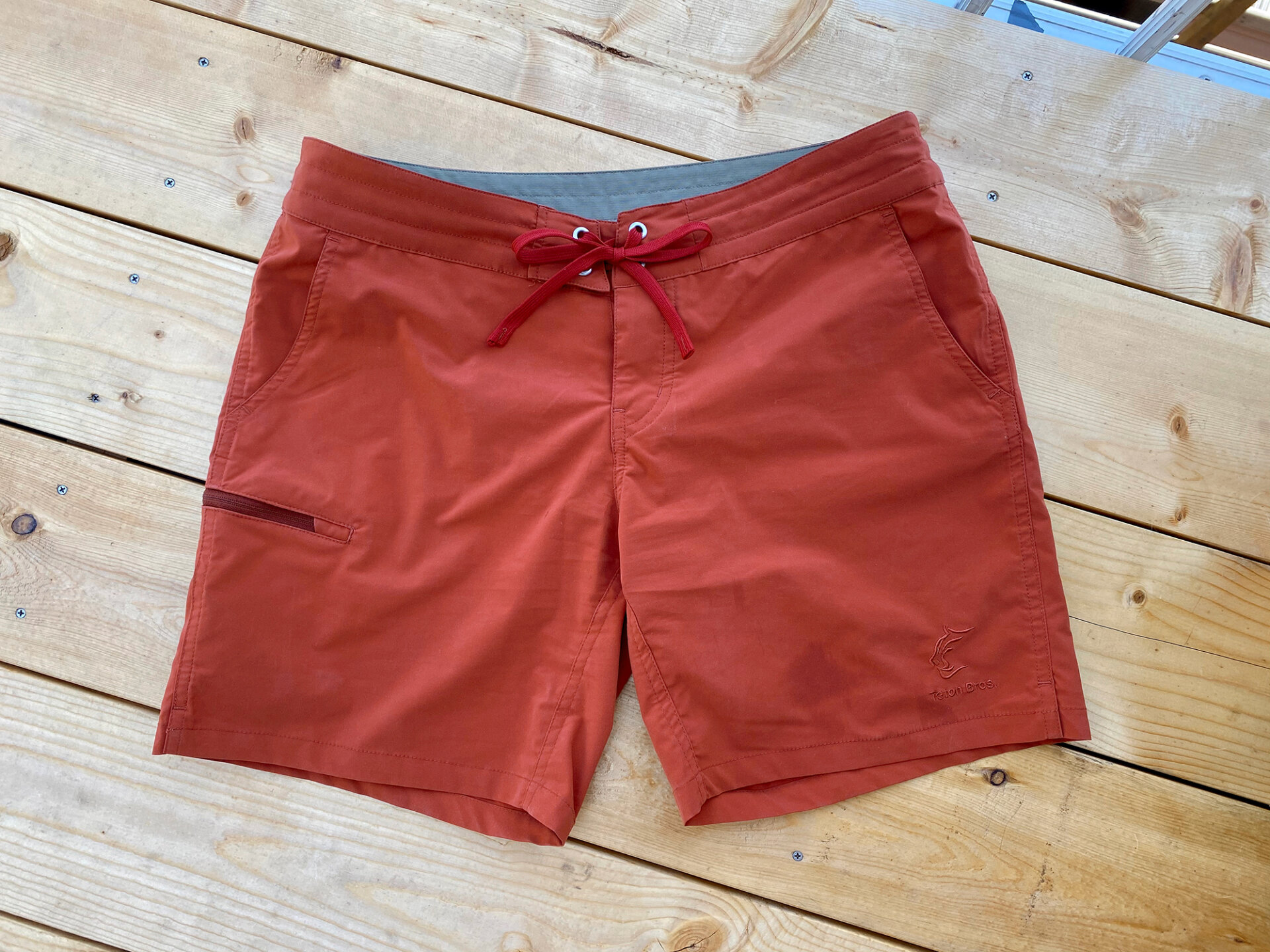 海でも山でも子供遊びでも履きたいという女性に WS CLIMBING SURF SHORT